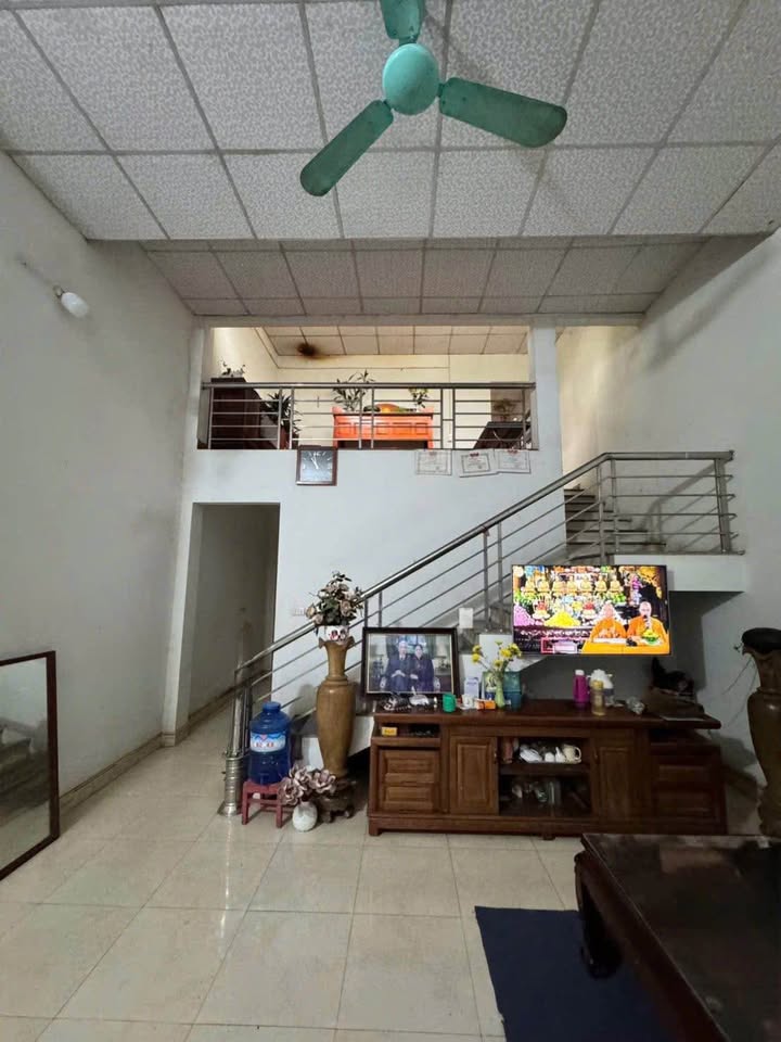 Nhà C4 Gác Xép 98m² - 1.86 Tỷ Tại Duyên Hải, Lào Cai - Sổ Đỏ Sẵn Sàng