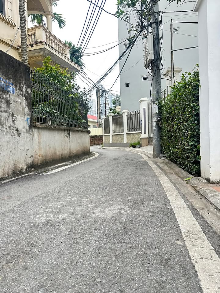 Nhà riêng Trâu Quỳ Gia Lâm 41m² - Ô tô vào tận nhà!