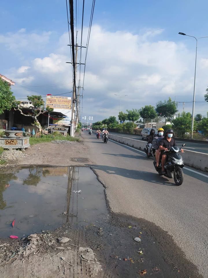 Đất nền Củ Chi 2150m² Quốc lộ 22 - Sổ đỏ chính chủ!