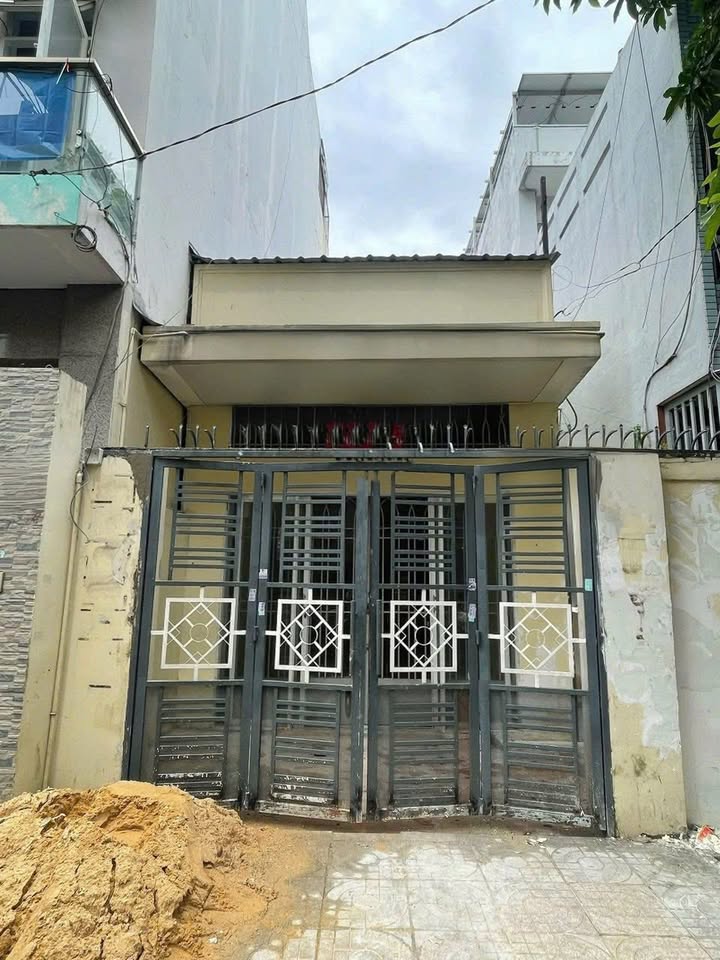 Nhà Phố Quận Tân Phú 93m² - Mặt tiền kinh doanh đắc địa!