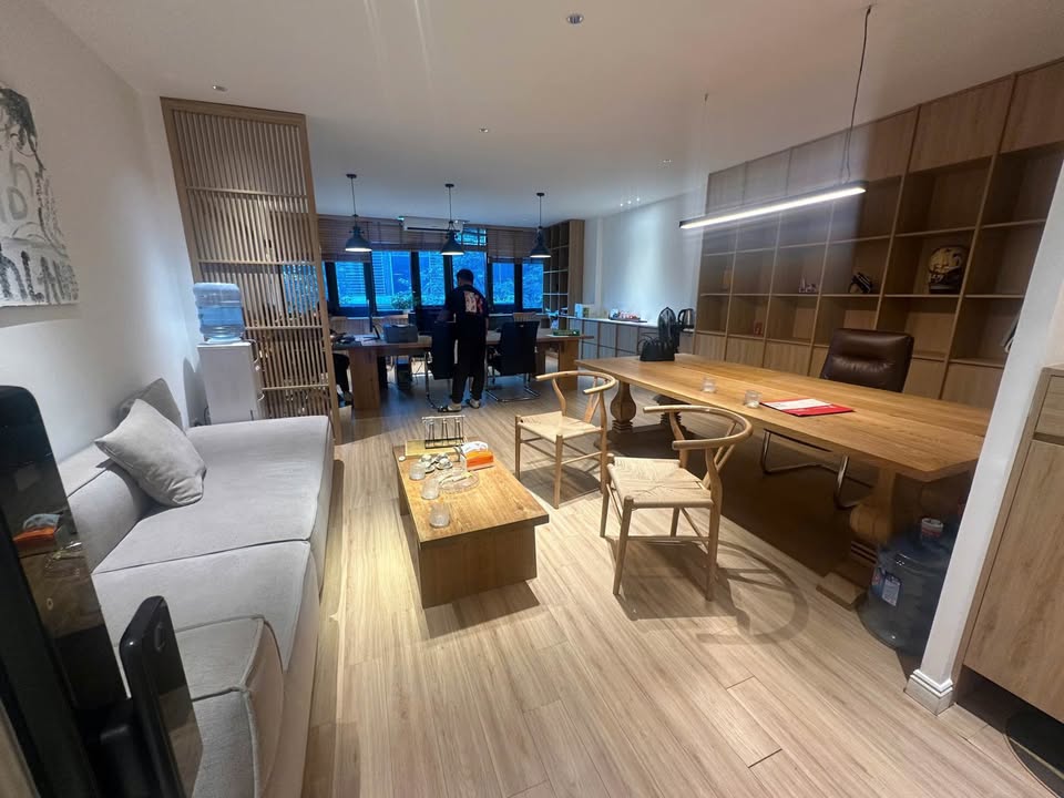 Cho thuê sàn văn phòng 50m² tầng 2 Khuất Duy Tiến, Thanh Xuân - View đẹp