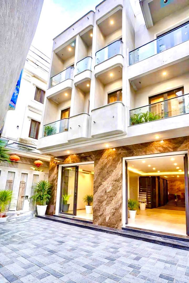 Nhà 4 Tầng Phố Chợ Hàng - Hồ Sen, 59m² - Oto Đỗ Cửa, Sổ Đỏ Chính Chủ