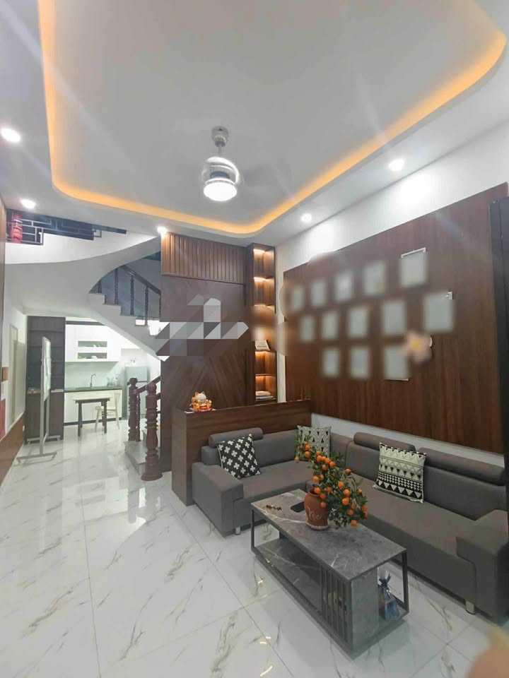 Nhà riêng Ngõ Hồ Sen 45m² - Full nội thất, ô tô đỗ cửa!