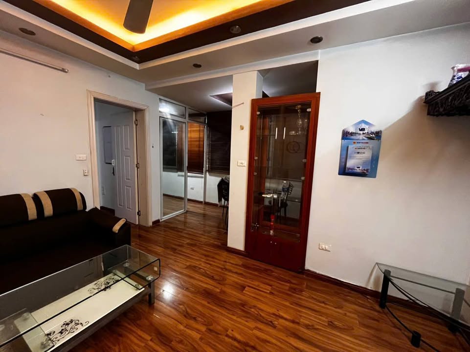 Cho thuê căn hộ 85m² Vĩnh Phúc, Ba Đình - Đủ đồ, giá 11.5 triệu/tháng