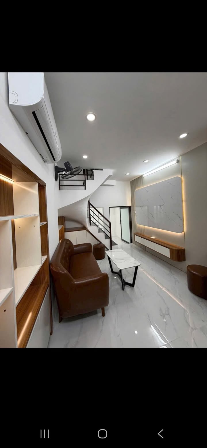 Nhà Cho Thuê Khâm Thiên, Đống Đa - 66m² Full Nội Thất, 3 Tầng, Giá 8 Triệu