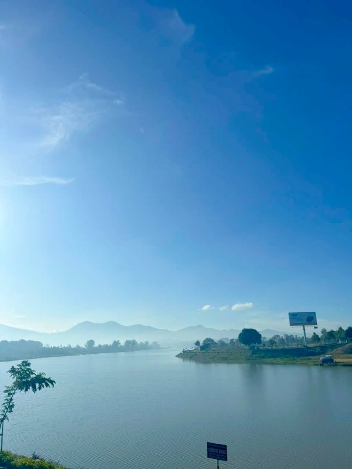 Đất nền mặt sông Trường Sa, Kon Tum - 280m² hướng Đông, giá 4 tỷ