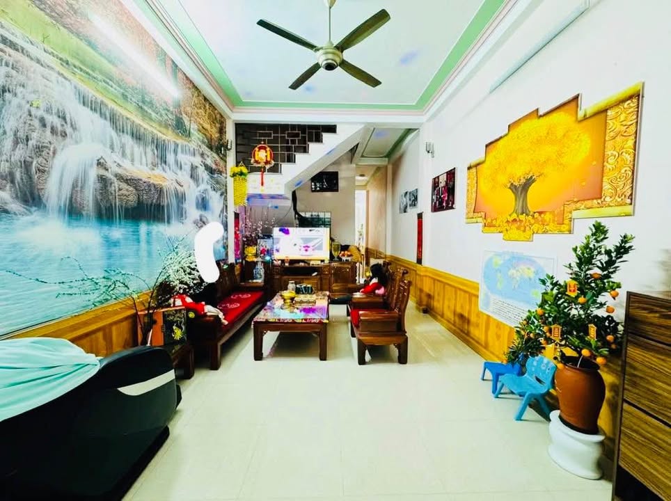 Nhà riêng Hà Giang 100m² giá 2 tỷ - Ô tô vào tận nhà!
