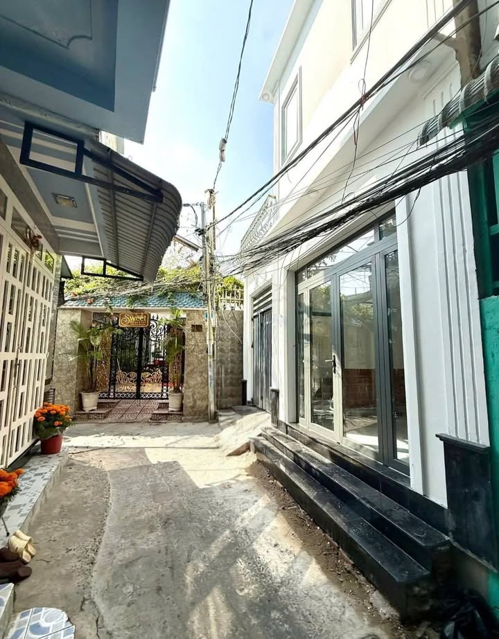 Nhà riêng Cần Thơ 50m² giá 2.77 tỷ - Thiết kế hiện đại, sổ hồng sẵn!