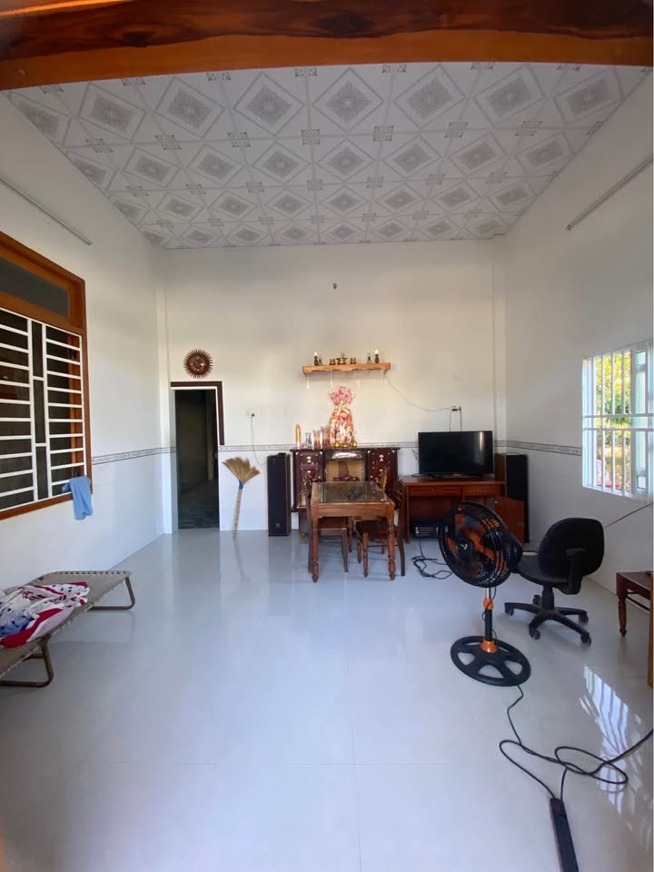 Nhà cấp 4 Tri Hải 140m² giá 1.004 tỷ - Ô tô vào tận nhà!