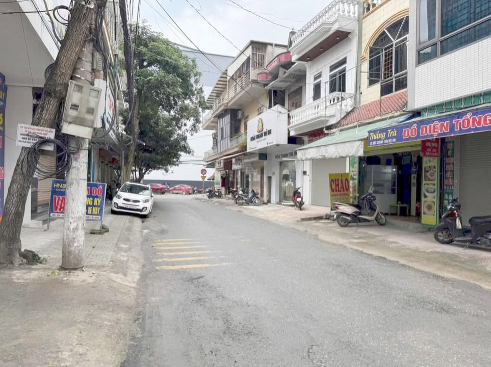 Nhà phố Vinh 71.6m² mặt tiền Hồng Bàng – Kinh doanh đỉnh cao!