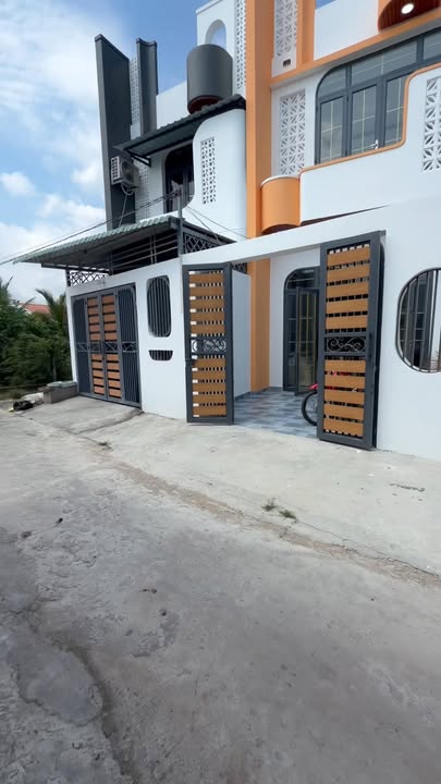 Nhà Riêng Thị trấn Cần Giuộc 82m² Giá Tốt Hiếm Có!