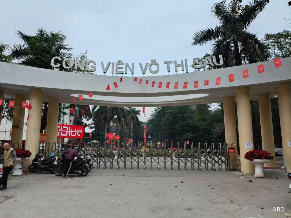 Nhà Tập Thể 68m² - Lô Góc 3 Thoáng Gần CV Võ Thị Sáu, Hoàn Kiếm