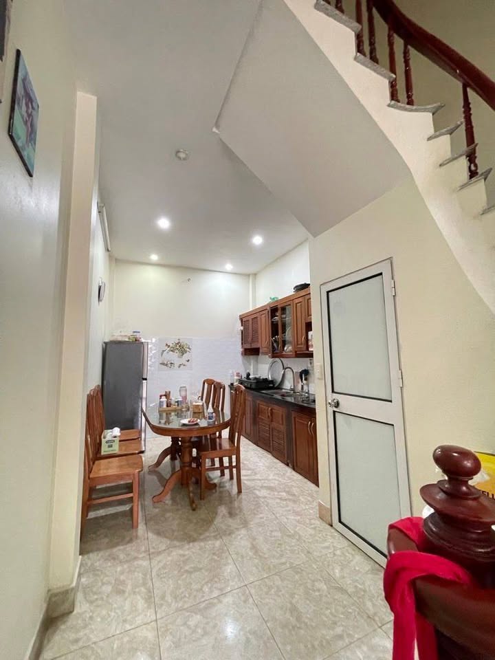 Nhà riêng Ngọc Thụy 36m² nhỉnh 8 tỷ - Chính chủ bán, sổ đỏ sẵn!