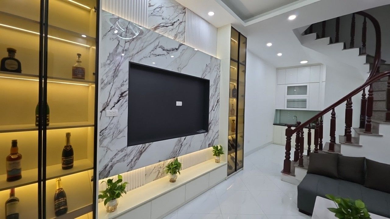 Nhà Riêng Ngõ 299 Hoàng Mai 30m² - Sẵn sàng ở ngay, nhỉnh 8 tỷ!