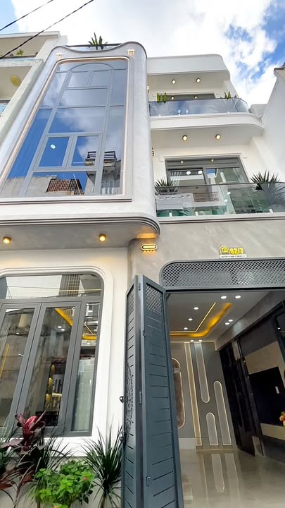 Nhà Phố Gò Vấp 66m² - 9 Tỷ, Xe Hơi Ngủ Trong Nhà, Sẵn Sàng Dọn Vào Ở Ngay!