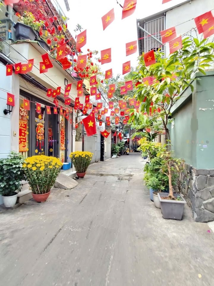 Bán Nhà Lê Quang Định Bình Thạnh 40m² Nhỉnh 3 Tỷ - Sẵn Sàng Ở Ngay!