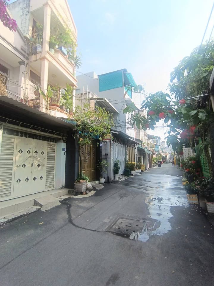 Bán đất 90m² Gò Vấp - Hẻm xe hơi, Sổ đỏ vuông 8.5 tỷ