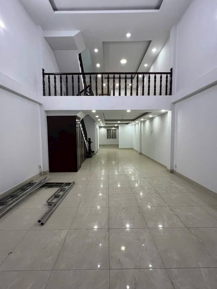 Nhà riêng Hiệp Thành Thủ Dầu Một 125m² giá 12tr - Ô tô vào tận nhà