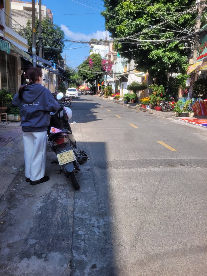 Nhà Mặt Tiền Lê Lư Tân Phú 103m² - Kinh Doanh & Ở Đều Tuyệt Vời