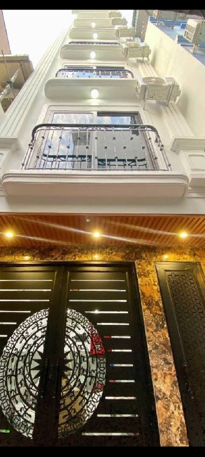 Nhà riêng Nguyễn Đức Cảnh 50m² giá 13.8 tỷ - Full nội thất, 8 tầng thang máy!