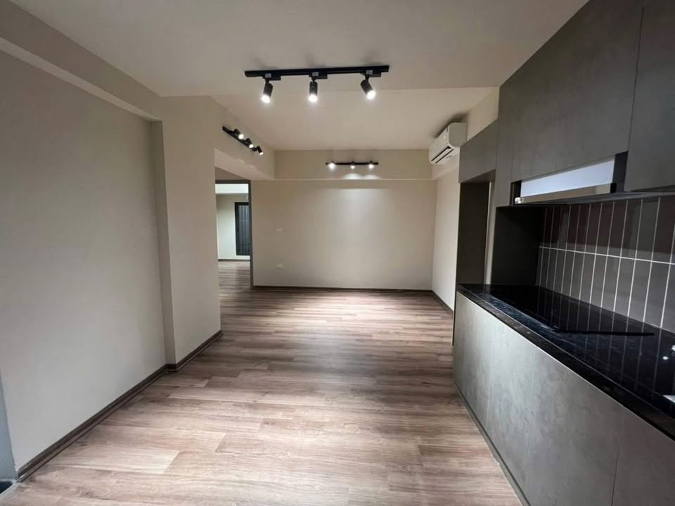 Căn hộ Tập thể T4 Kim Mã 75m² - Vị trí trung tâm, chỉ từ 5 tỷ!