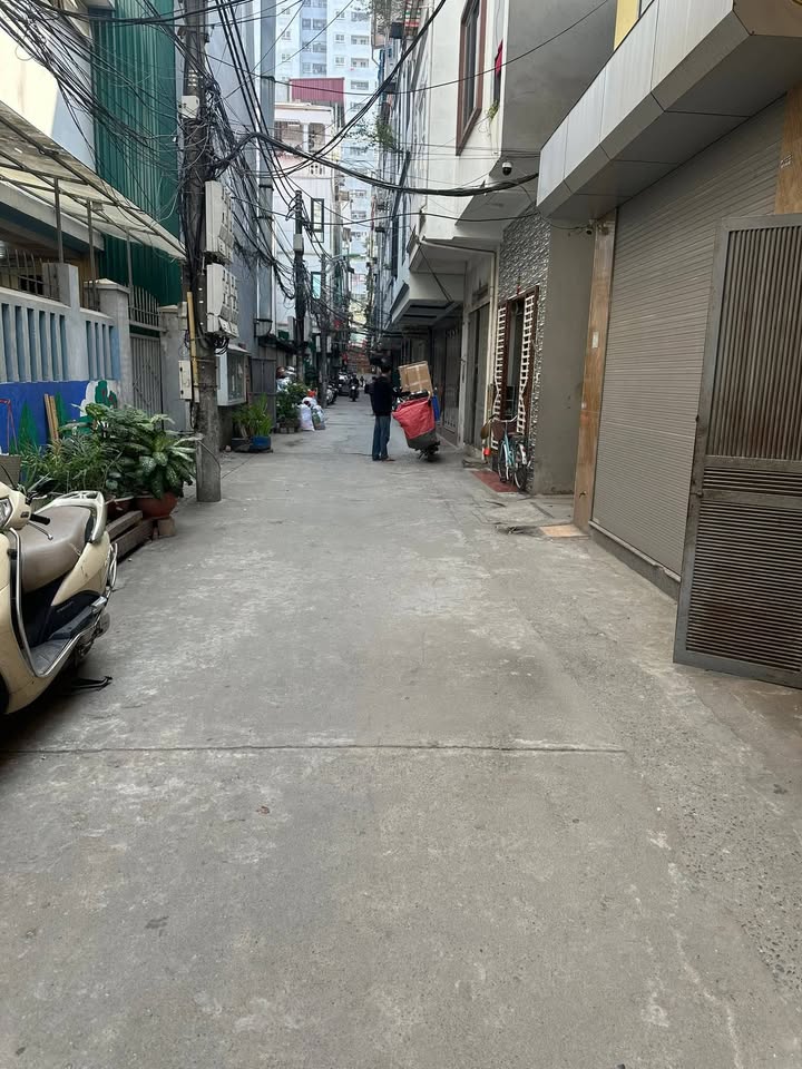 Nhà phố Hà Đông 34m² - Lõi Hà Đông, ô tô đỗ cửa, giá 13 tỷ