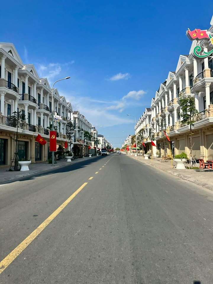 Nhà Riêng Gò Công 115m² - Sổ Hồng Sẵn, Giá Tốt!