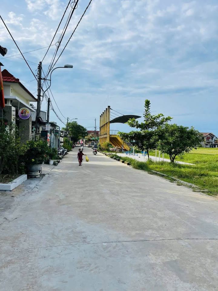 Nhà Mặt Tiền Nguyễn Văn Chư, Huế 127m² chỉ 1.3x tỷ - Đầu tư sinh lời!