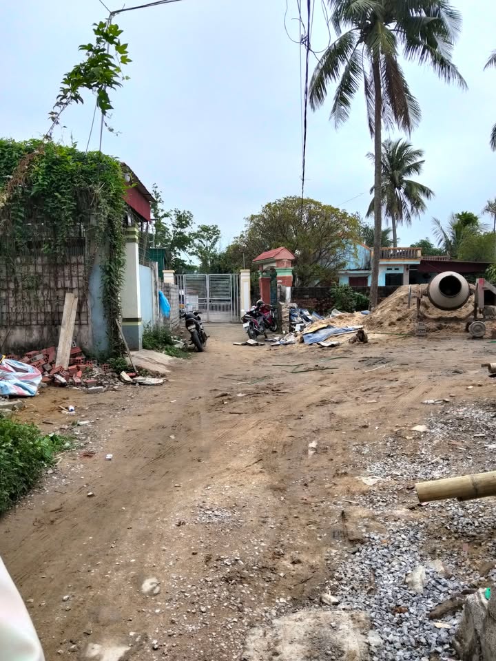 Nhà riêng Thị trấn Còng 110m² – Sẵn sàng ở ngay, giá hơn 1 tỷ!