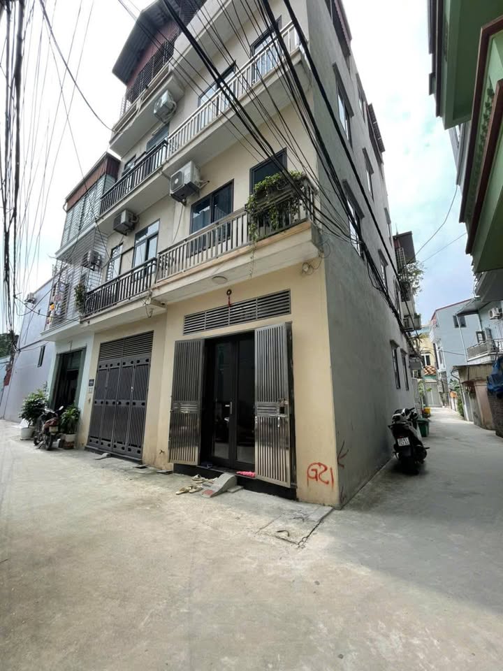 Nhà Góc 2 Thoáng 39m² x 4 Tầng - Ô Tô Đỗ Cửa Yên Vĩnh, Hoài Đức 6.75 Tỷ
