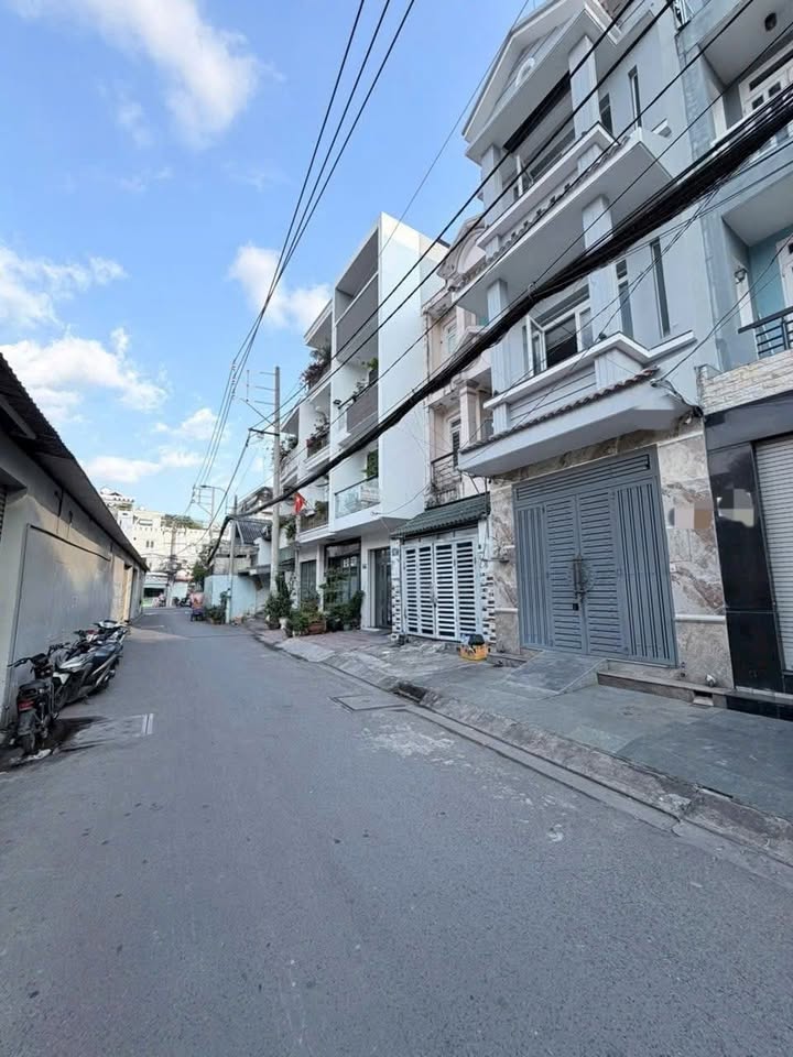 Nhà riêng Nguyễn Hữu Tiến Tân Phú 80m² giá 8.5 tỷ - Giá tốt hiếm có!