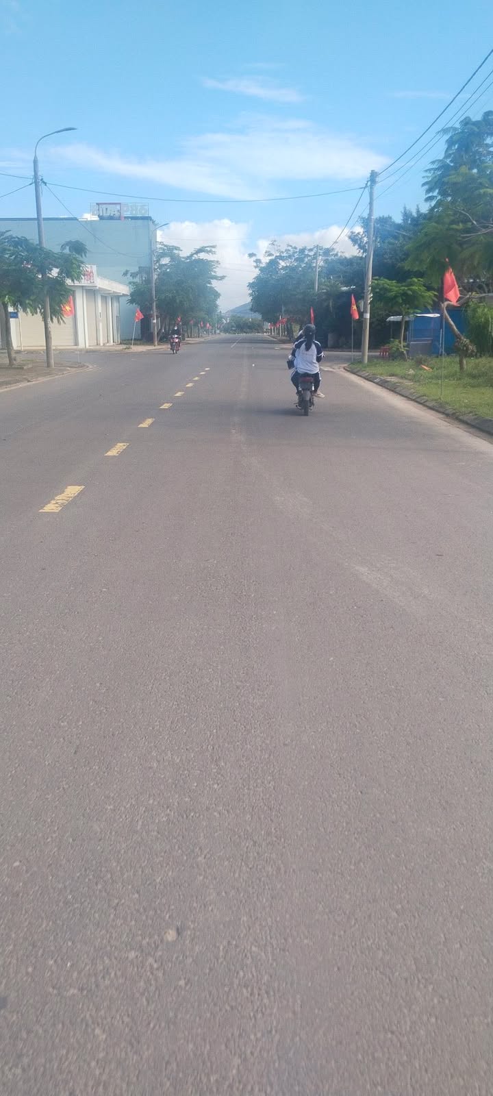 Bán Đất Phường Đông Hòa, Tuy Hòa 100m² Sổ Hồng Riêng - Vị Trí Đắc Địa