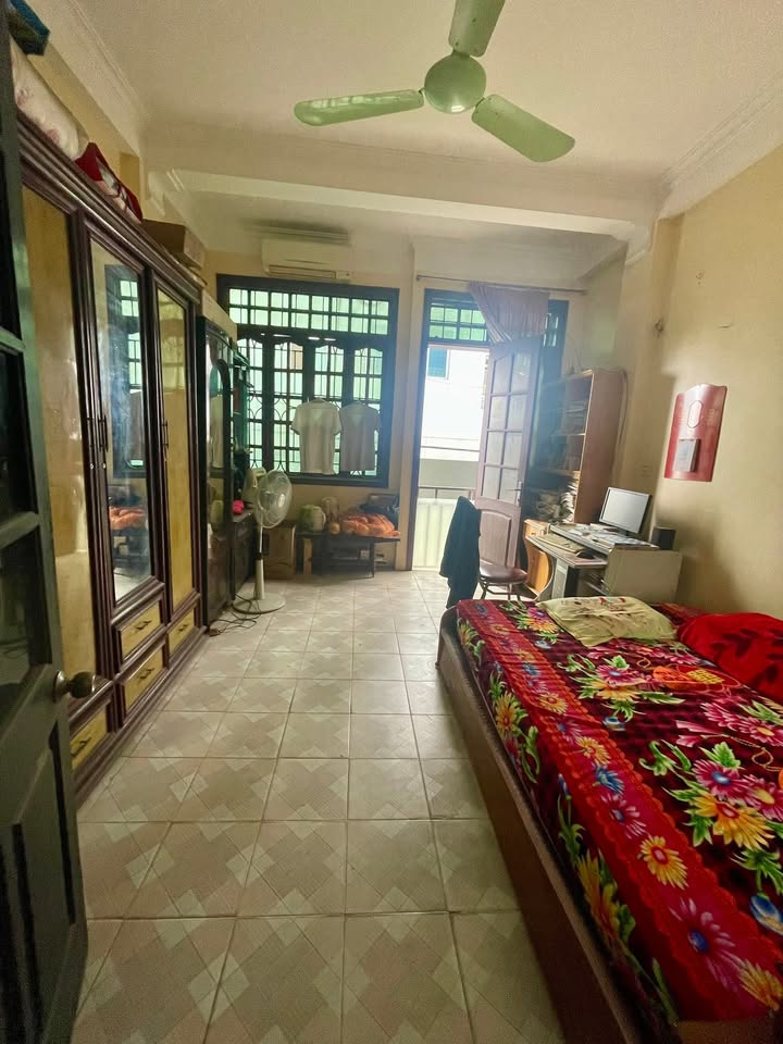 Nhà Phân Lô Quân Đội Lê Trọng Tấn, Thanh Xuân - 40m² x 4 Tầng, Ô tô vào nhà