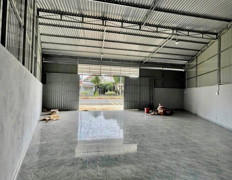 Kho Vành Đai 10/3 BMT 208m² - Container thoải, hoạt động ngay!