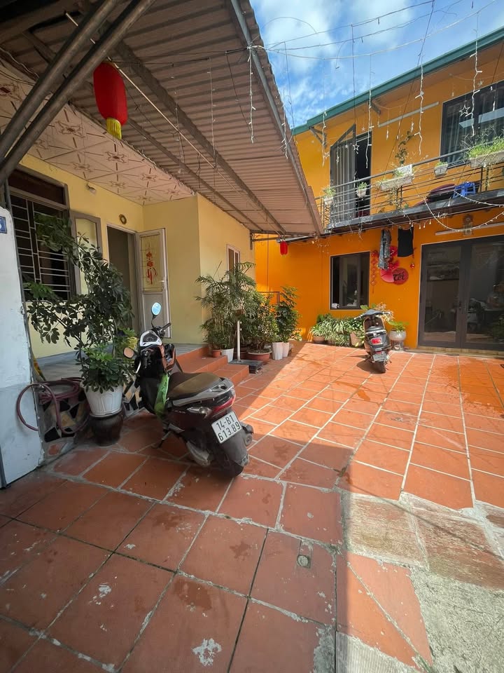 Nhà riêng Hạ Long 82m² giá 1.55 tỷ - Vị trí đẹp, giá tốt hiếm có!