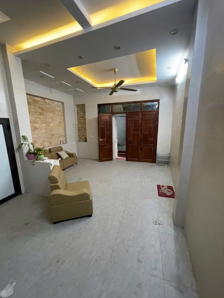 Nhà riêng Hà Đông 4 tầng 160m² - Full nội thất, ở ngay!