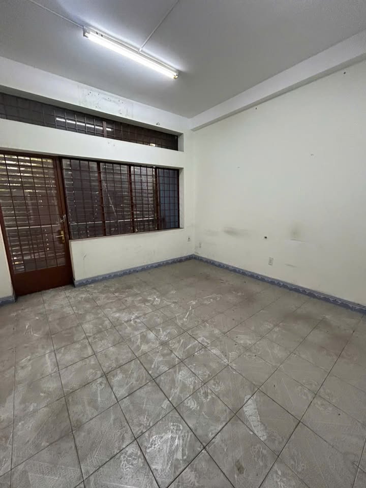 Nhà Mặt Tiền Bàu Cát, Tân Bình 72m² - Mặt Tiền Kinh Doanh Sầm Uất!