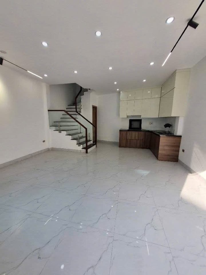 Nhà phố Ngọc Hồi 40m² giá từ 6 tỷ - Vị trí đắc địa, ở ngay!