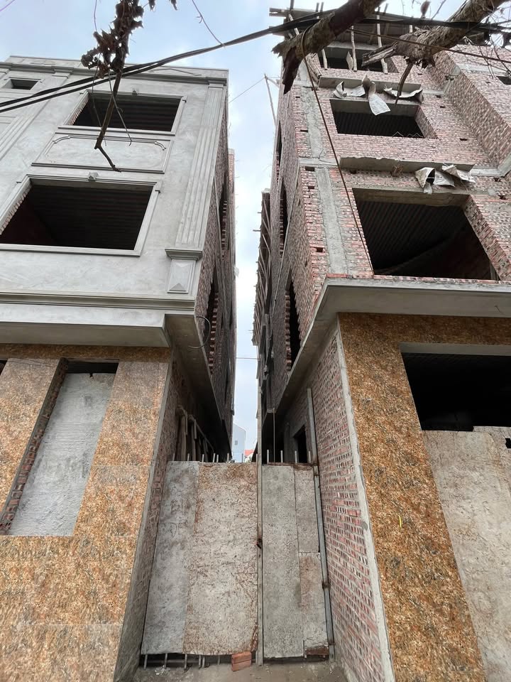 Nhà riêng Biên Giang Hà Đông 30m² - Ngõ thông ô tô, 4 tầng hiện đại!