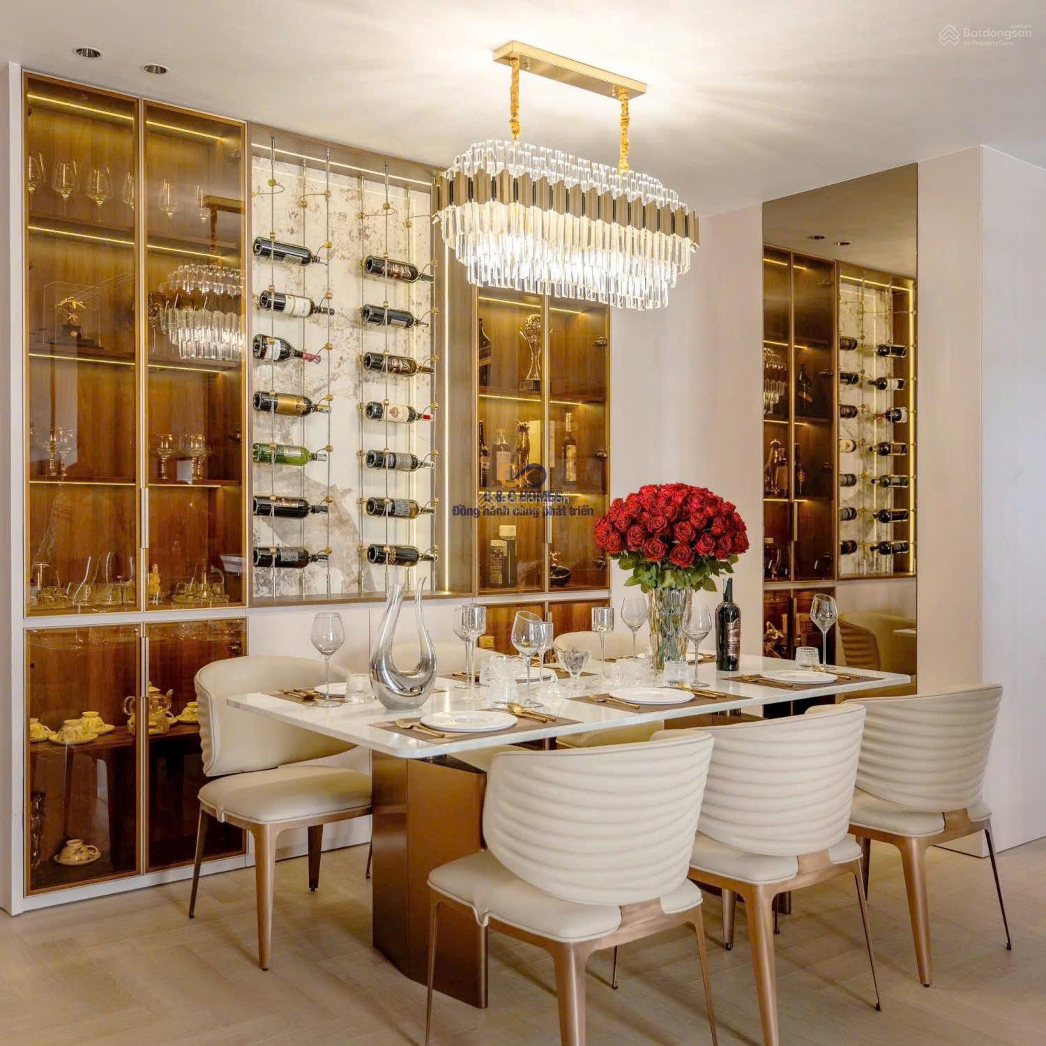 Căn hộ Times City 2PN 95m² - Full nội thất cao cấp, sẵn sàng vào ở!