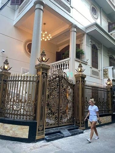 Biệt thự Tây Hồ 80m² (sử dụng 100m²) - Mặt tiền 9m - Giá 40 tỷ