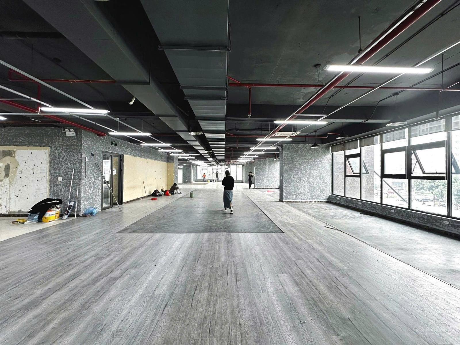 Văn phòng Thăng Long Tower 1000m² Cầu Giấy - Vị trí trung tâm!