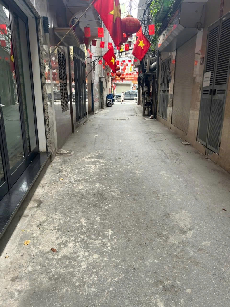 Nhà Phân Lô Hoàng Văn Thái 37m² - Ô tô vào tận nhà, sổ hồng sẵn!