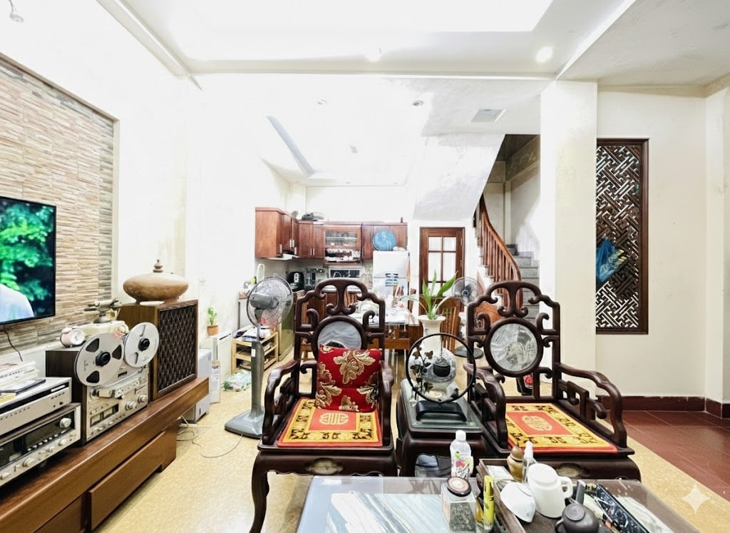 Nhà riêng Khương Đình 47m² - Ô tô tránh, sẵn sàng ở ngay!