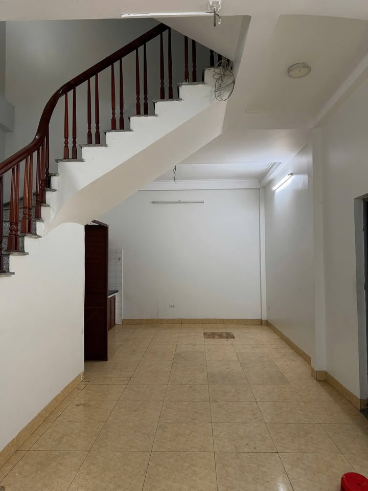 Nhà 3 Tầng Tam Hiệp, Thanh Trì 45m² - Sổ Đỏ Sẵn Sàng