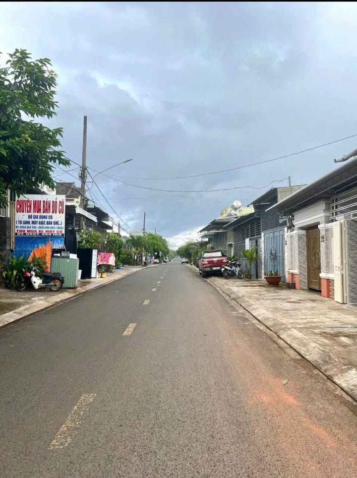 Bán Đất Mặt Tiền Hoàng Quốc Việt, Pleiku - 77m² Full Đất Ở, Giá 2.05 Tỷ