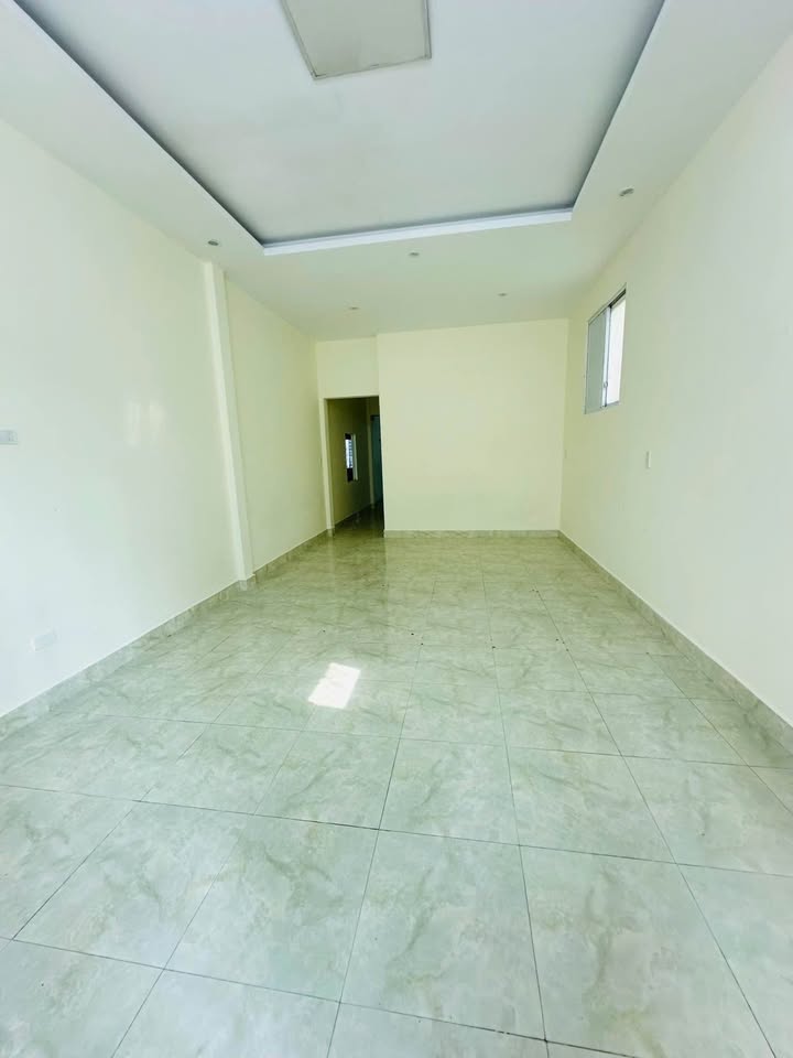 Nhà Mặt Tiền Kinh Doanh Đường Tùng Thiện Vương, Huế - 120m² Giá 6 Triệu/Tháng