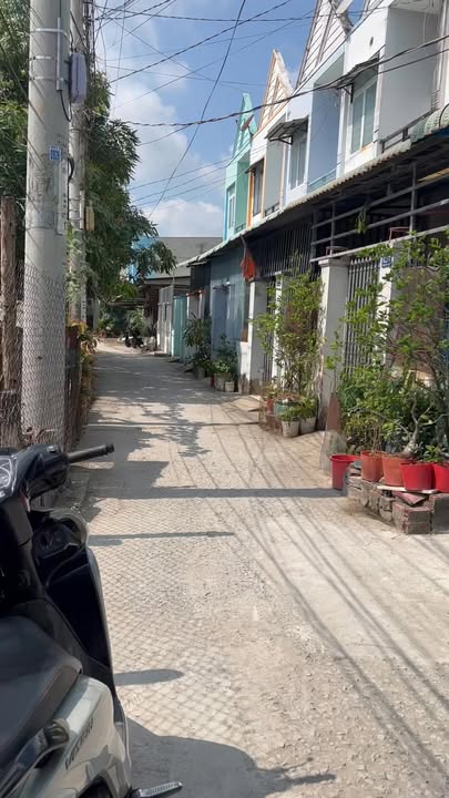 Nhà 3PN Hưng Long, Cần Giuộc - 90m² Sẵn Ở Ngay