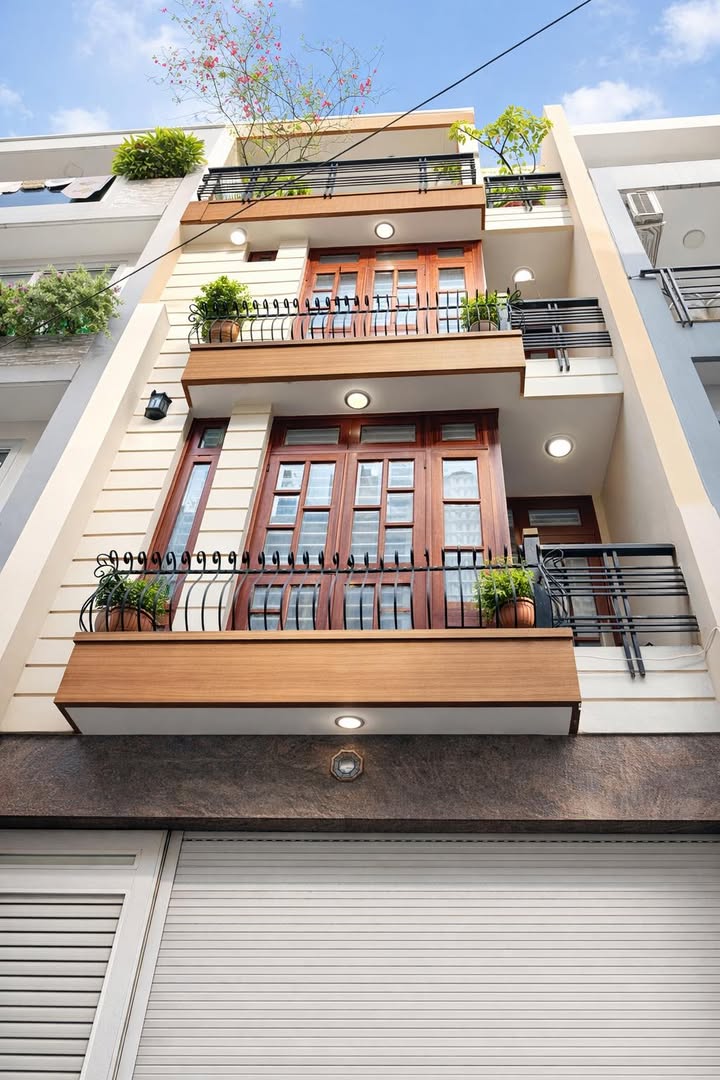 Nhà Mặt Tiền Kinh Doanh Đường Hoa Lan, Phú Nhuận - 54m², 5 Tầng Hầm - 17 Tỷ