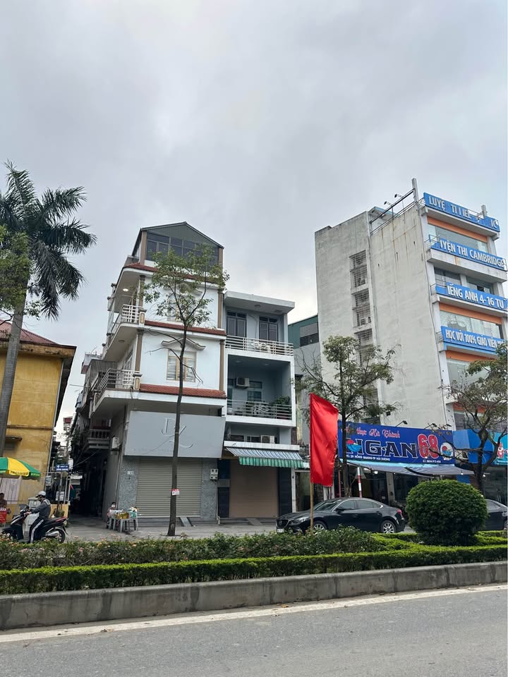 Nhà Mặt Phố Đường Hồng Quang, TP Hải Dương - Mặt Tiền Kinh Doanh Lý Tưởng!